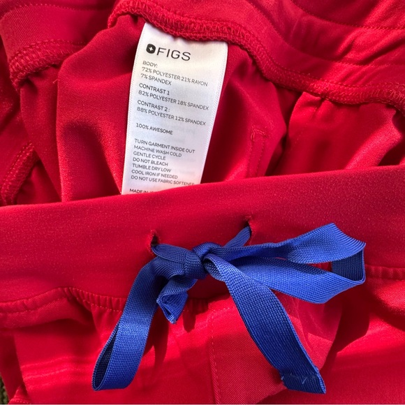 Figs jogger scrub set - Picture 2 of 3